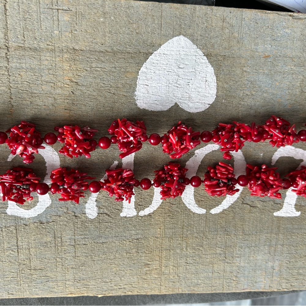 CORAL vintage 1960 beaded Festive Red Holiday Garland necklace